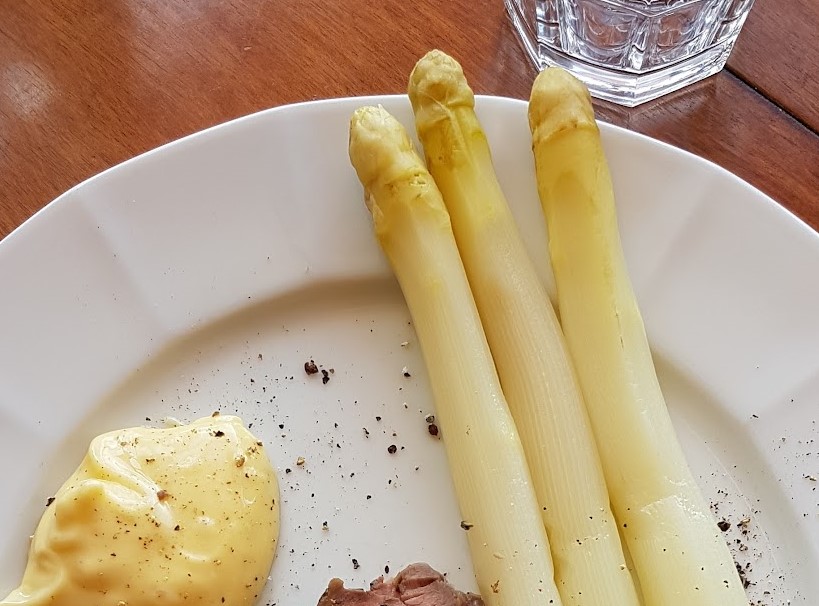 weisser Spargel